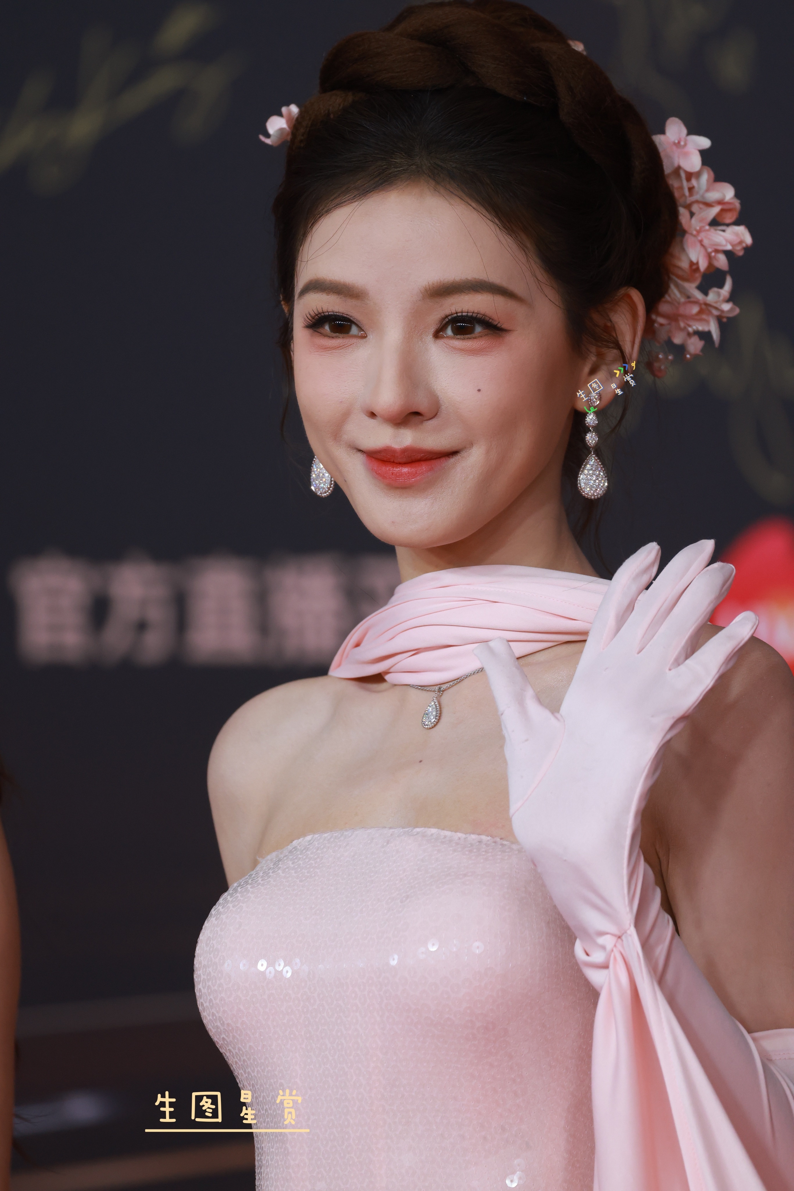 张予曦微博视界大会红毯粉系仙子阿瓜🍉水灵灵的美好了我的双眼💓张予曦年度飞跃演