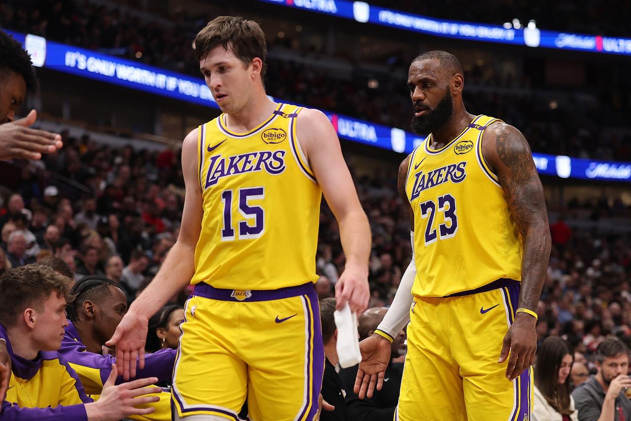 太烂了！湖人被太阳打爆了！从得分上看，湖人在没有东契奇、八村塁的时候，三节得