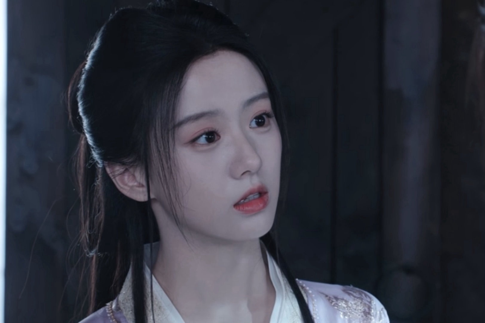 包上恩好灵好可爱好想捏捏我们蔡昭的脸🤏