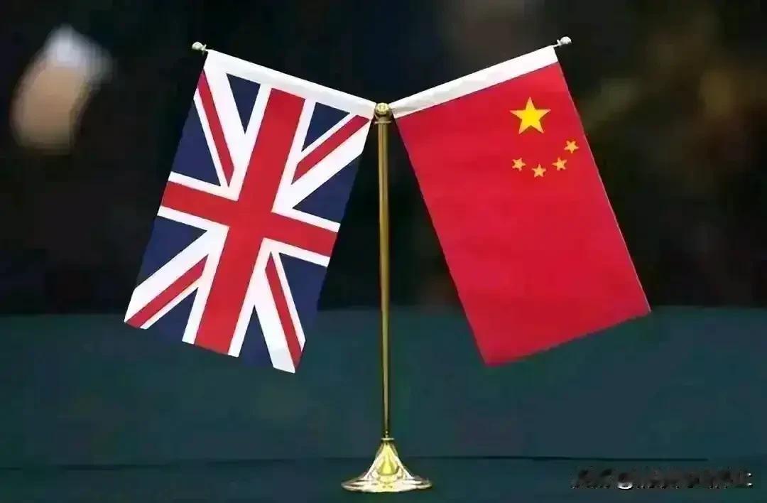斯塔默遭逼宫，中英关系堪忧！放眼五常国家，最会折腾的就是英国，工党首相斯塔默
