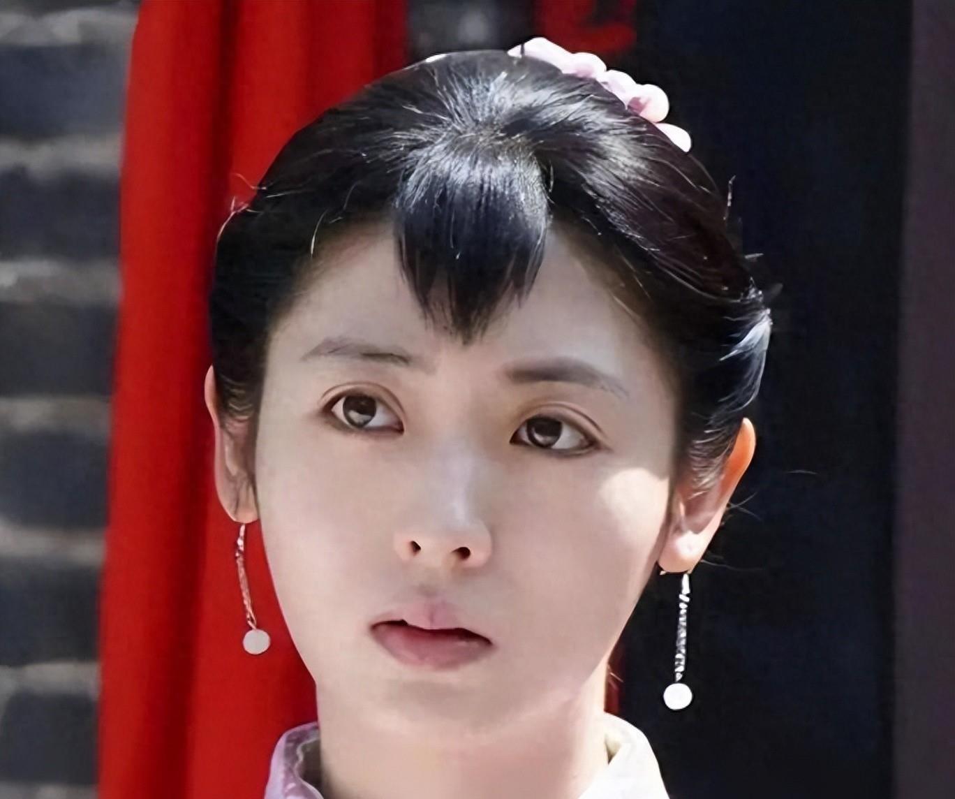 邢菲的冰火九月！靠演技爆红，却因真情被骂“蹭流量”，她的星途该由谁定义？
