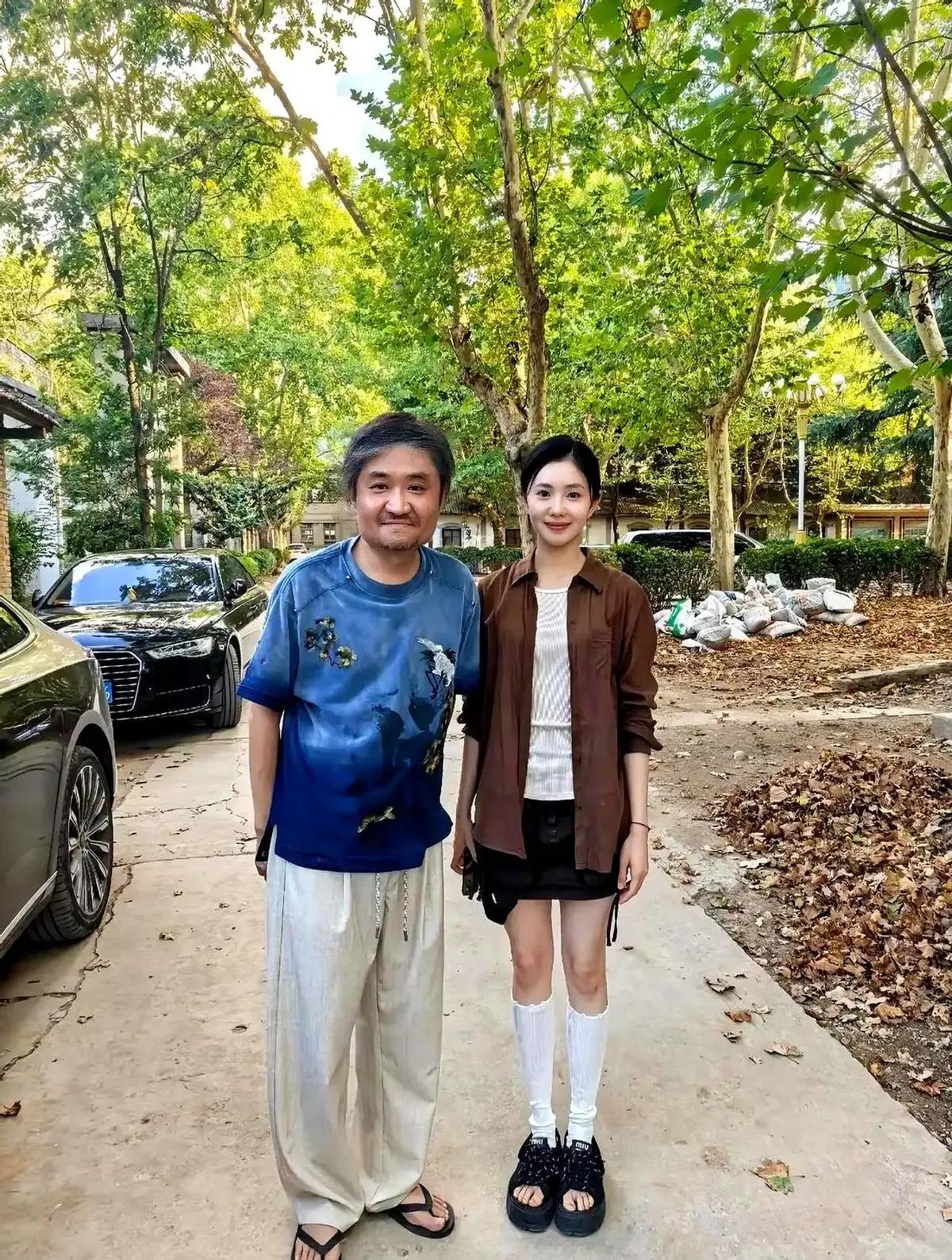 不服不行，165的刘浩存手腕过裆，这身材比例是真的好。尤其是电视剧《主角》中
