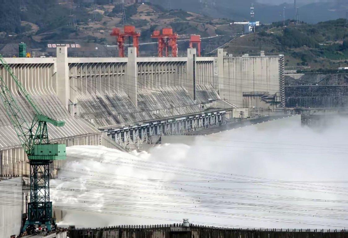 国家真是强大了！1.2万亿建雅江水电站，一点压力没有，94年建三峡电站，花费24