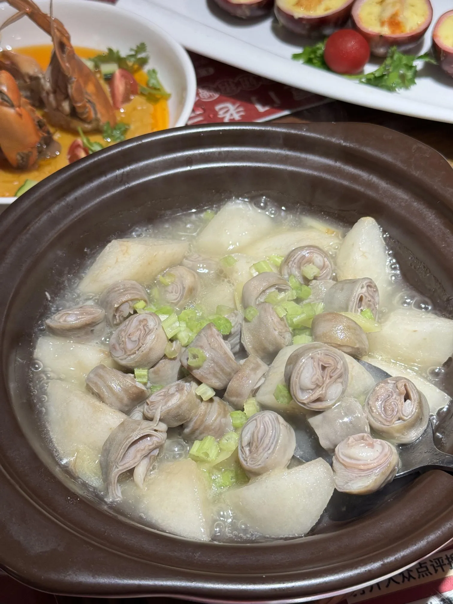 这道经典美食佳肴来自哪个城市？叫什么呀，馋哭了