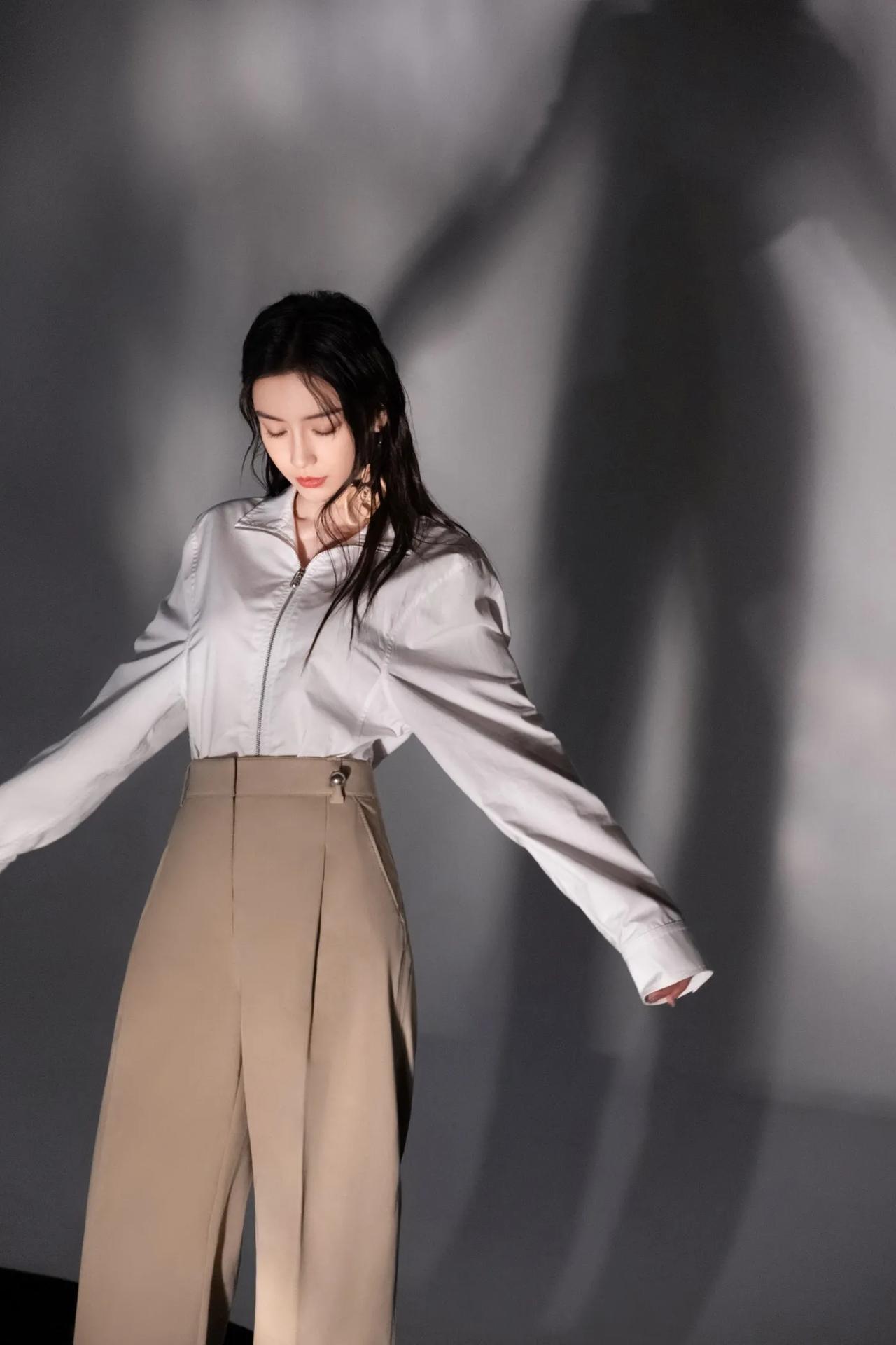 杨颖美图分享5:杨颖杨颖照片babybaby混血感杨颖自拍杨颖街拍杨