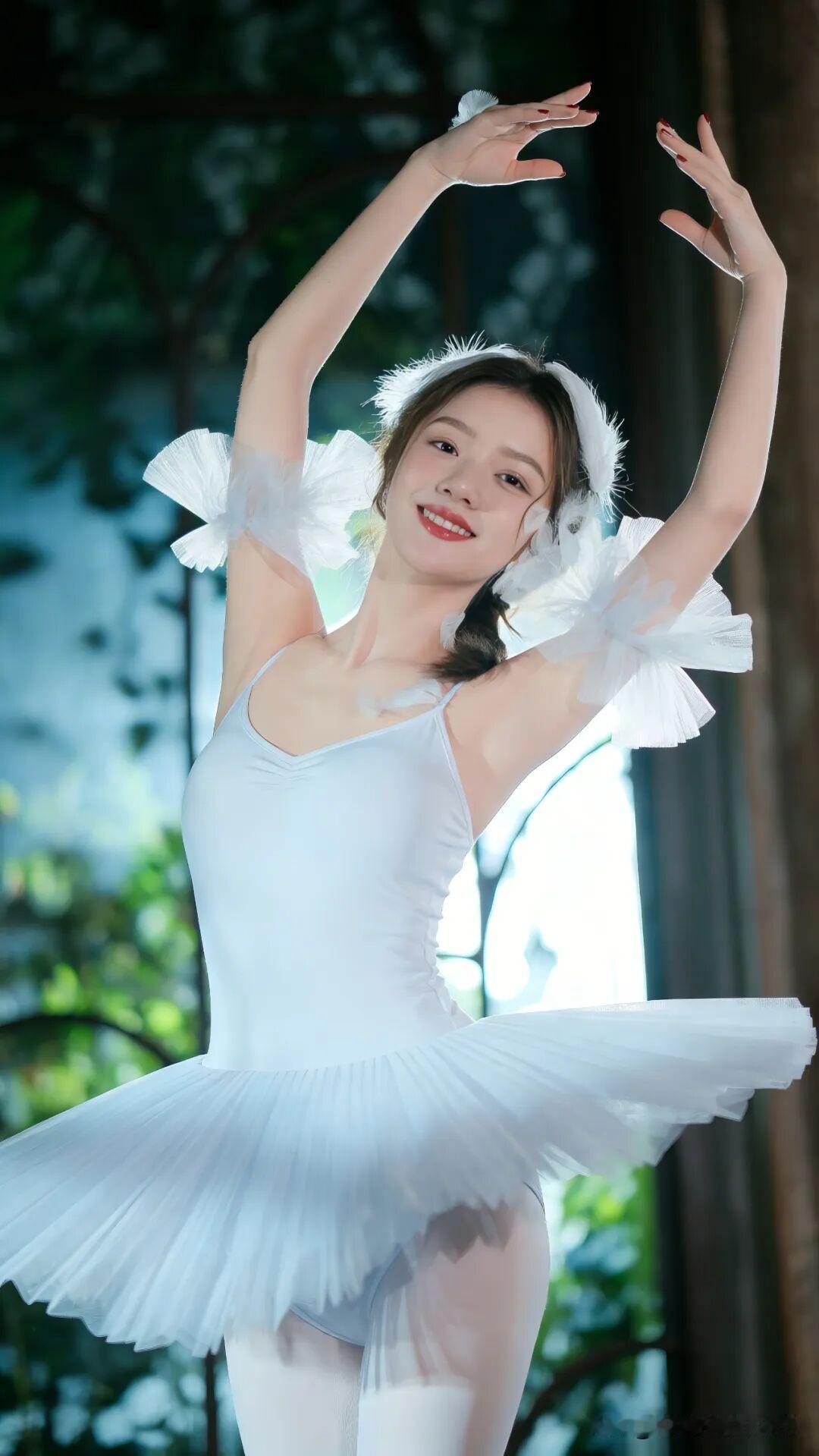任敏芭蕾写真封神