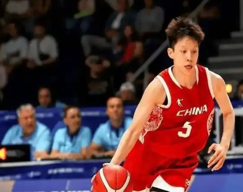 中国女篮两场热身赛已经结束，虽然赢球了，但二次集训的效果一般，可以说没有亮点。仍