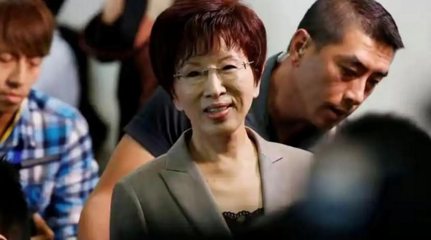 蓝营地震之际，洪秀柱发出青年号召，不到24小时，大陆邀请函到了近期台湾蓝营内