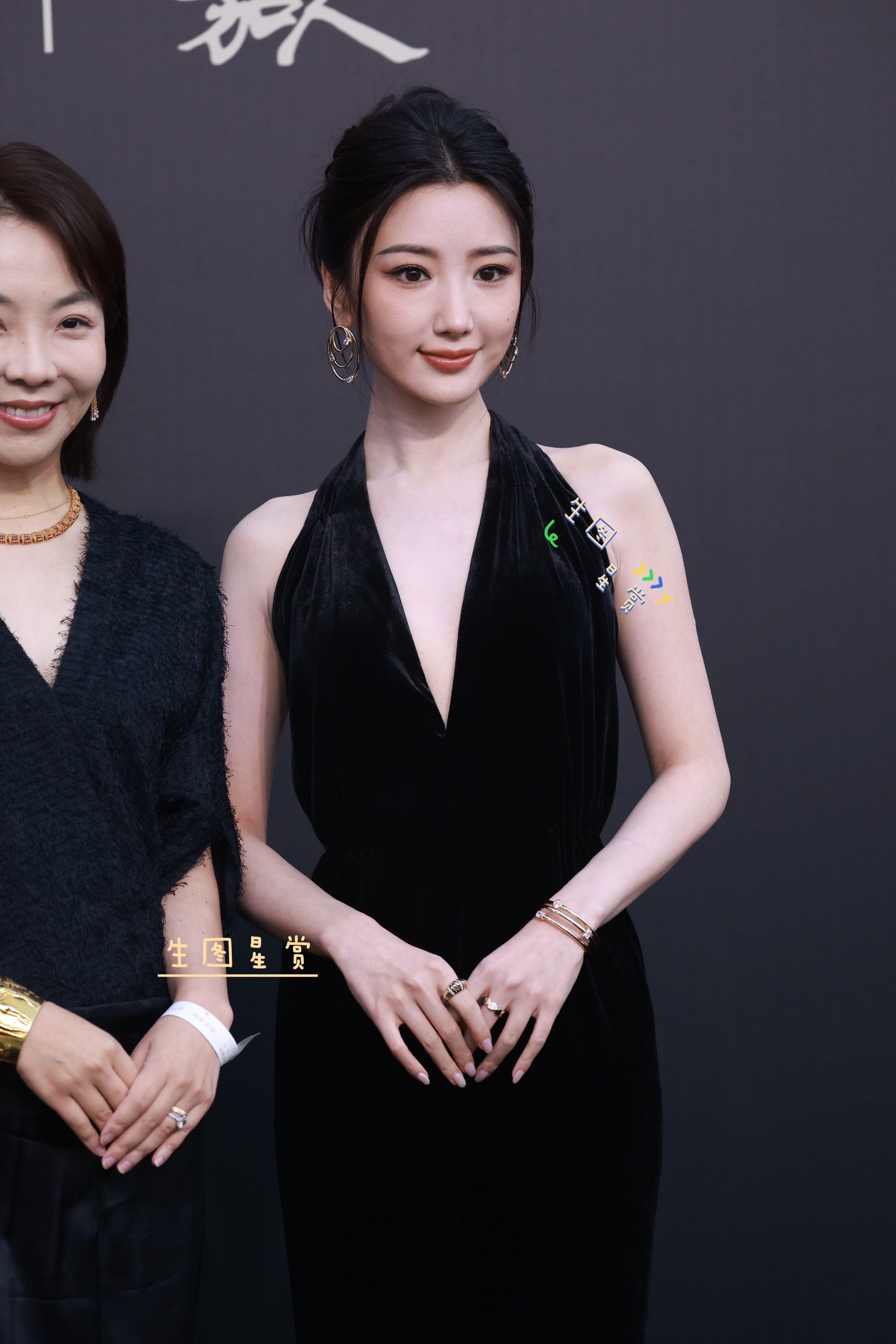 毛晓彤戴燕妮等×京东美妆至美奖红毯​​​