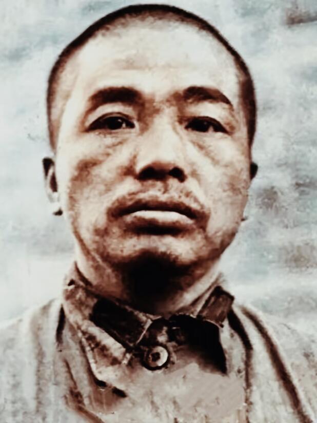 历史知识全球唯一把美国人打趴下的人看彭大将军真容：眉宇间藏着千军万马，眼神里燃着