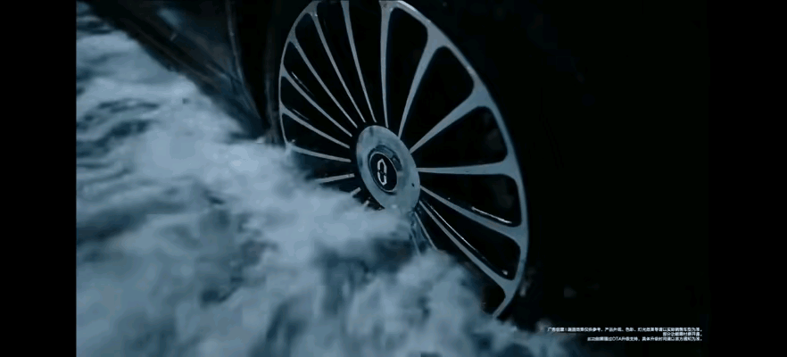 华为来一波PuraX手机在暴雨天气远程召唤M8如何上车的神操作…直接秀一把硬核