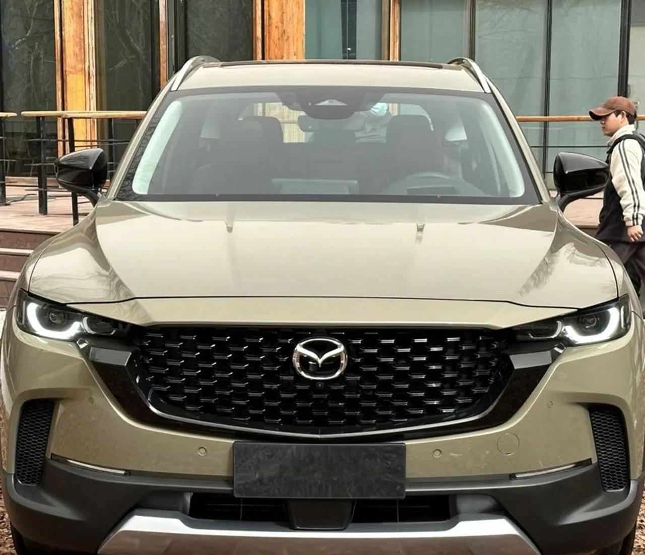 15万内燃油合资SUV，现代和马自达谁更值？现代和马自达都成小众品牌了，但15万