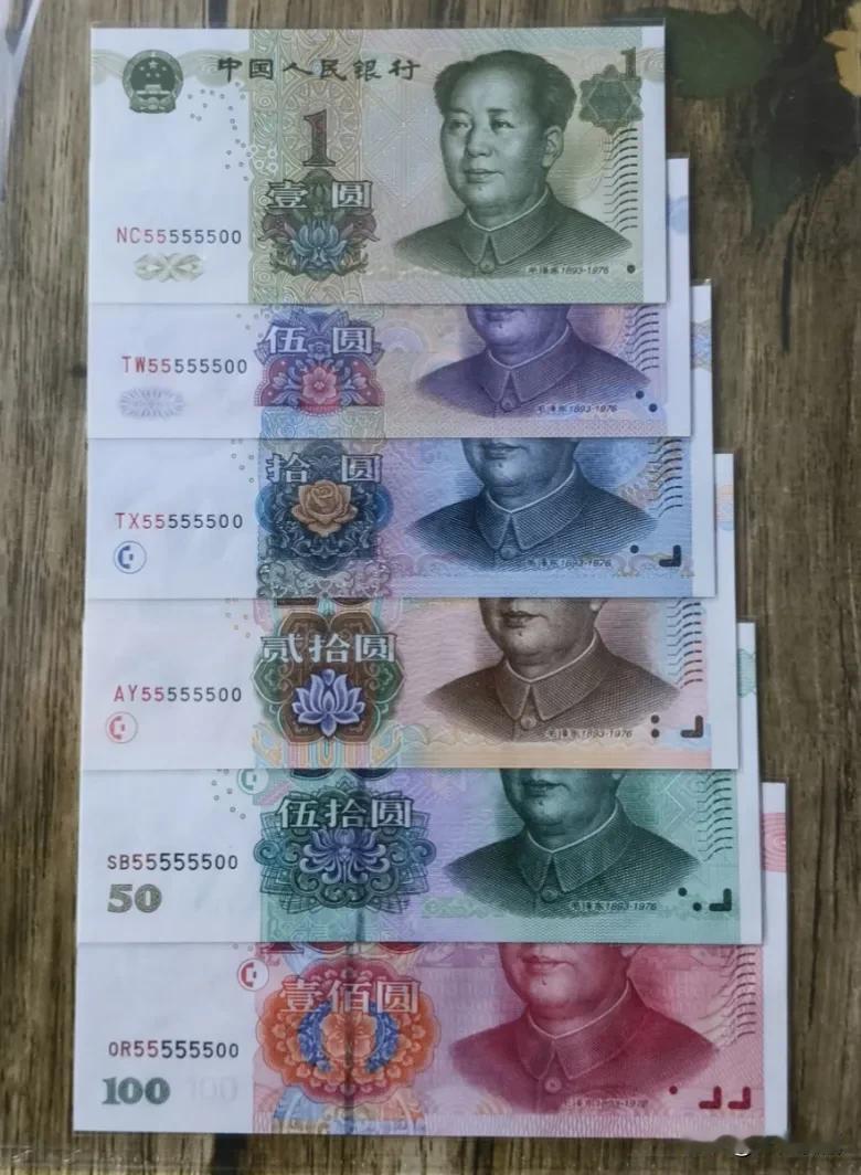 豹子号人民币值得收藏吗豹子号是纸币中一种常见且普通的号码。至于说豹子号值不值得收