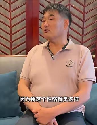 朱之文坦言：“说实话，我根本不缺钱。”记者反问：“您不差钱，为什么还要天天跑各种