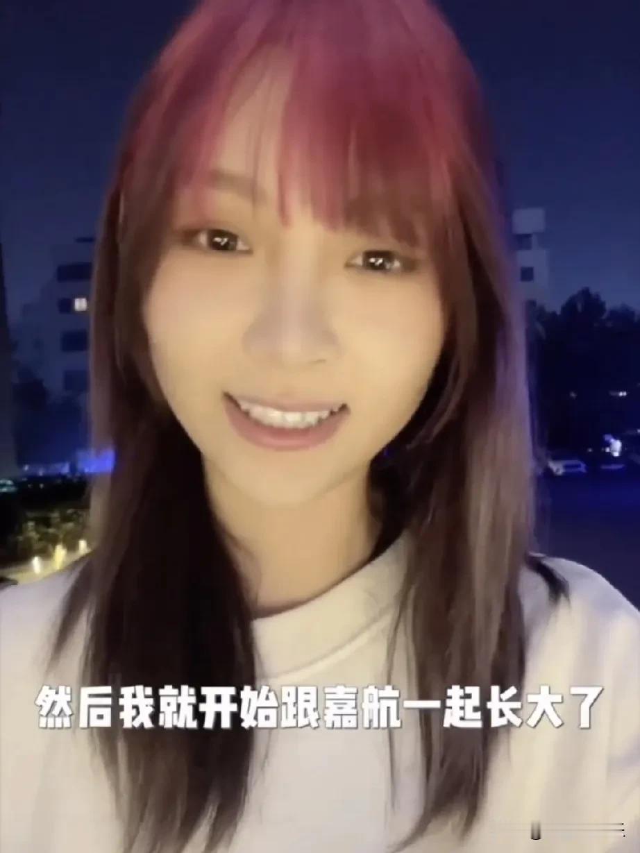 痞幼原名王一迪，从小被父母抛弃，从三岁开始跟着姑姑长大。姑妈在北京很有钱，从