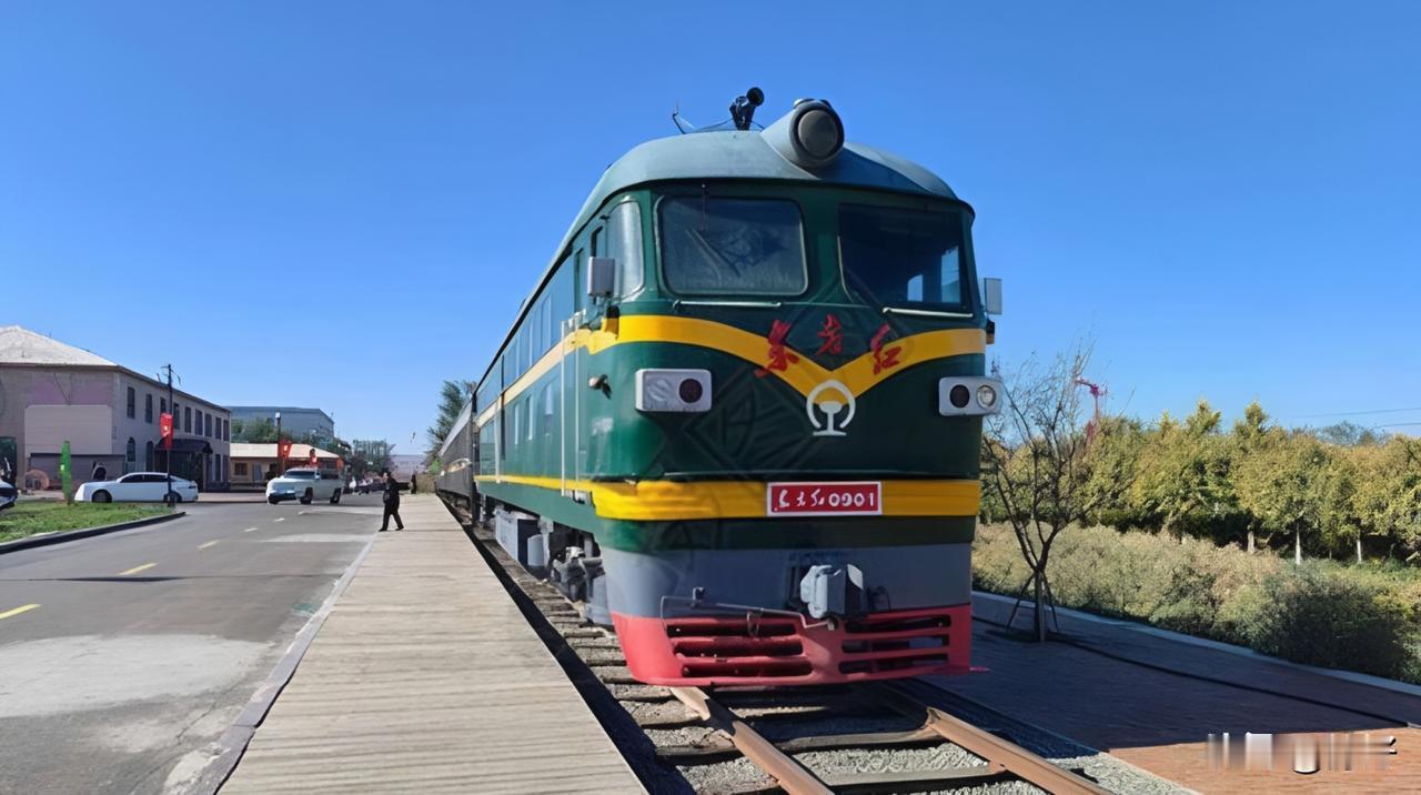 从时速40公里到350公里，一组数据看懂中国铁路有多牛！30年前，北京到上海的绿