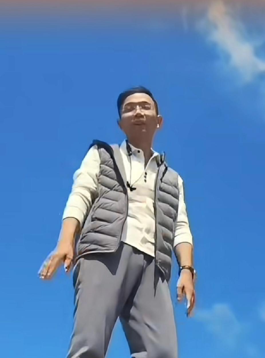再标榜自己怎么样也没用，许姚不是从前的许姚，不会再上你的当啦！就像柴桑大姐直播
