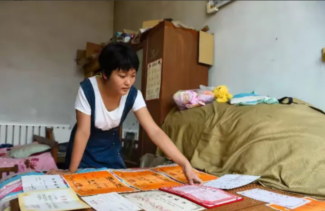 2018年，河北衡水一女孩高考707分，被北京大学录取，谁料，大二时，她竟然选择