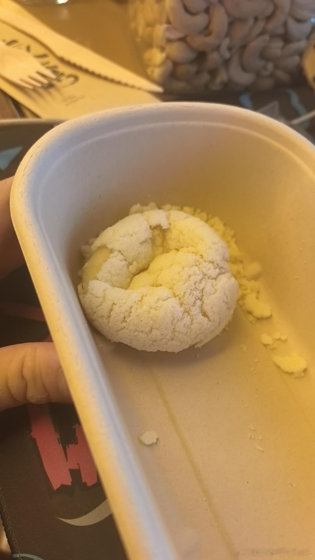 这个牛奶包真的好吃还想要一笼他说要40分钟太可惜了，下次再去吃一下