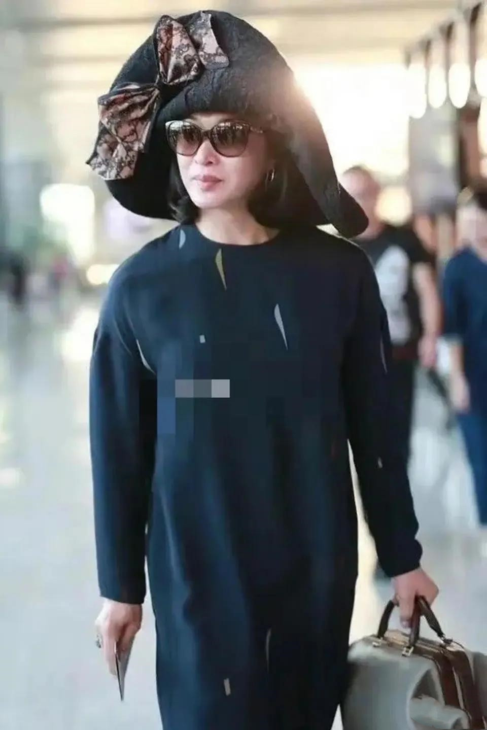 现在的金星几乎不上综艺了，外人也说不清原因。也许这就是人生的酸甜苦辣吧！早