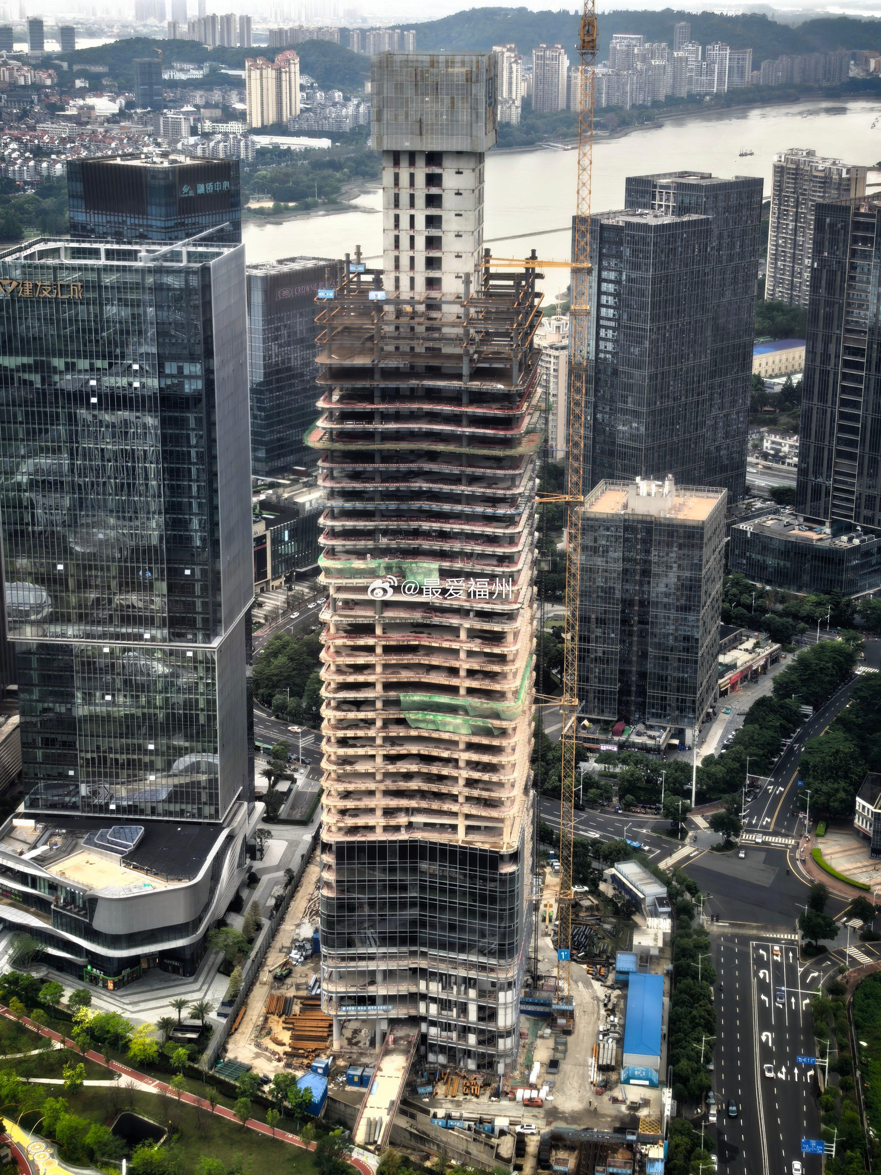 5月实拍建设中的福州新玺中心