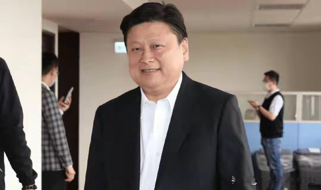 韩国瑜傅崐萁罗智强的压力来了，检验他们的时候到了。民进党团今天清晨递交提案，