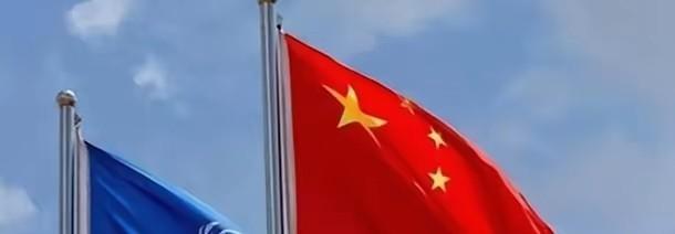 这两天有个大新闻不知道你注意到没有？一直被全世界催债的美国，突然开始往联合国“吐