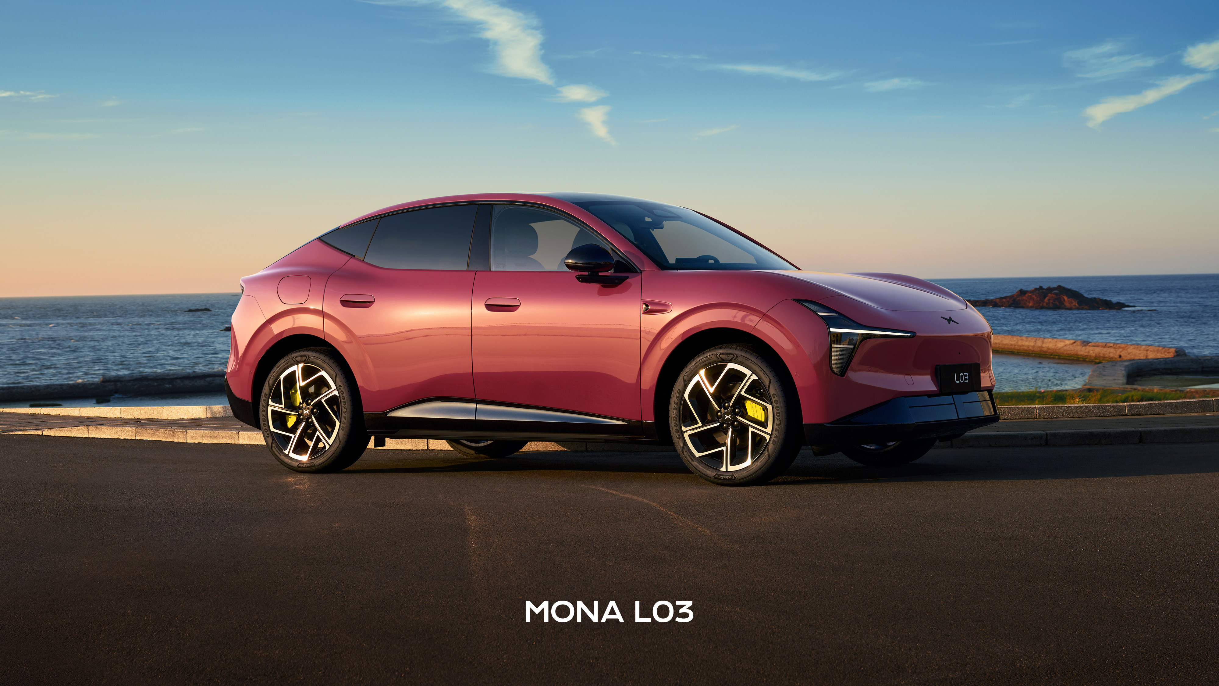 乌梅子酱的MonaL03，好看哈何小鹏称MONA首款SUV对标30万级开发小鹏