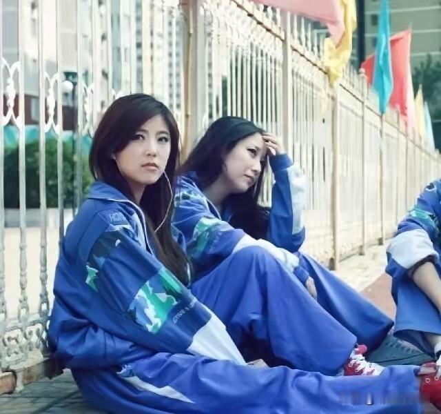 当年的“校服女神”赵奕欢怎么也想不到自己有一天会落得无人问津的境地吧？她当年妩