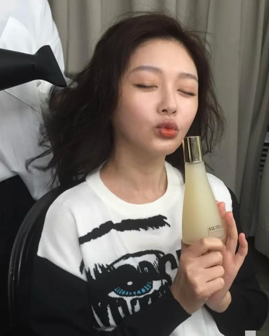 谁说当妈后身材一定走样？大S用肌肉告诉你：当妈了，反而能练出你20岁都没有的线