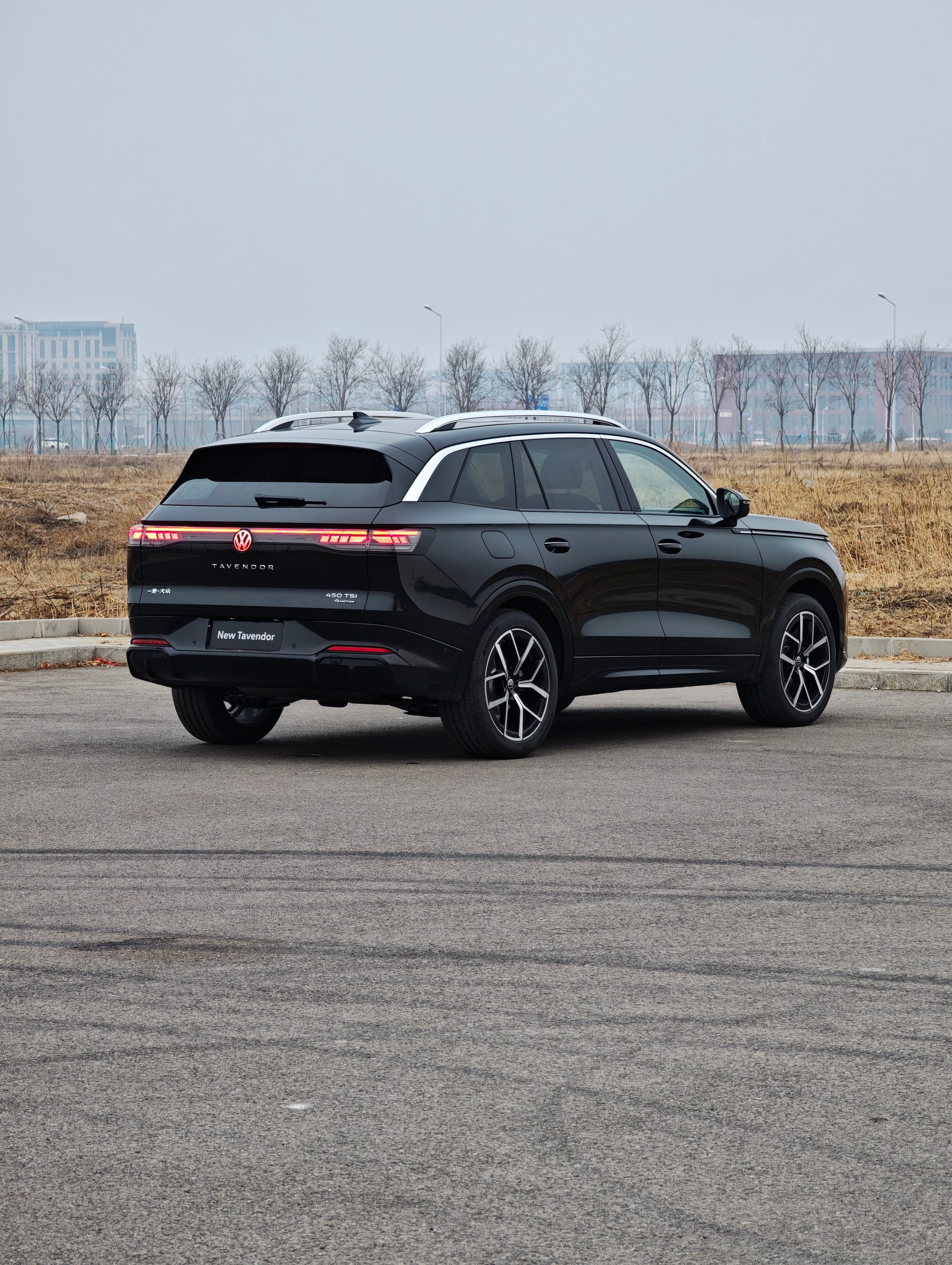 比较通畅的路况下、匀速37km/h，搭载了五代EA888的新款大众揽巡，油耗差不