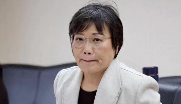 台湾地区内政部30日召开记者会，正式对外宣布，将向当地宪法法庭申请解散中华统一促
