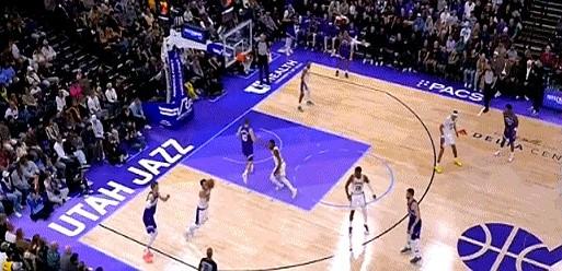 东契奇手感再差，也能一球征服对手球迷。独行侠客场打爵士那场，全队都慢吞吞的，