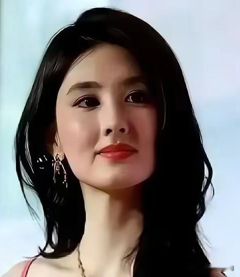 新人演员韩沛颖可能做梦都没想到，在《主角》发布会上仅仅三秒钟的一个小动作，直接把自己的演艺生涯按下了