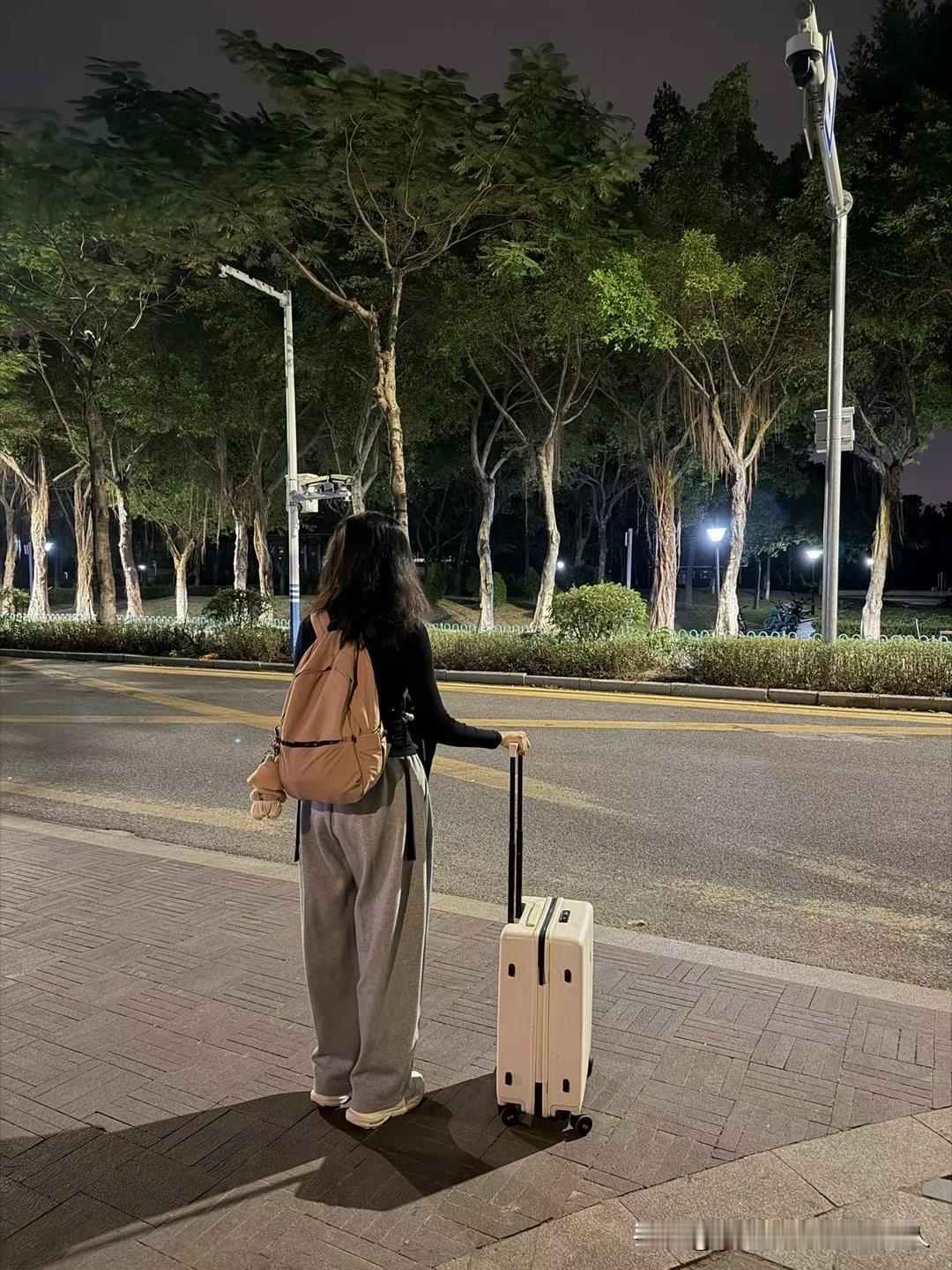 女人最大的底气，不是娘家，不是婚姻，更不是美貌，而是“靠自己”。娘家再好，也