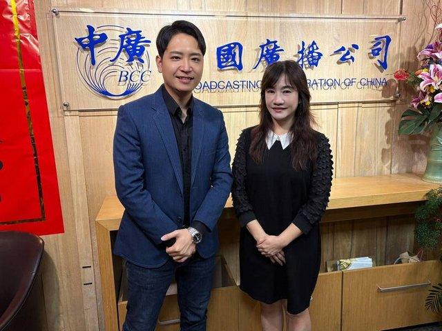 卢秀燕曝美要求军购9000亿新台币，子弟兵罗廷玮证实中国国民党籍台中市长卢秀燕