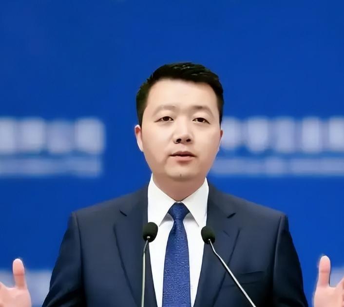 终于有个敢说真话的专家了！罗鸿建议：取消私生子继承权！凭什么原配夫妻勒紧裤腰带
