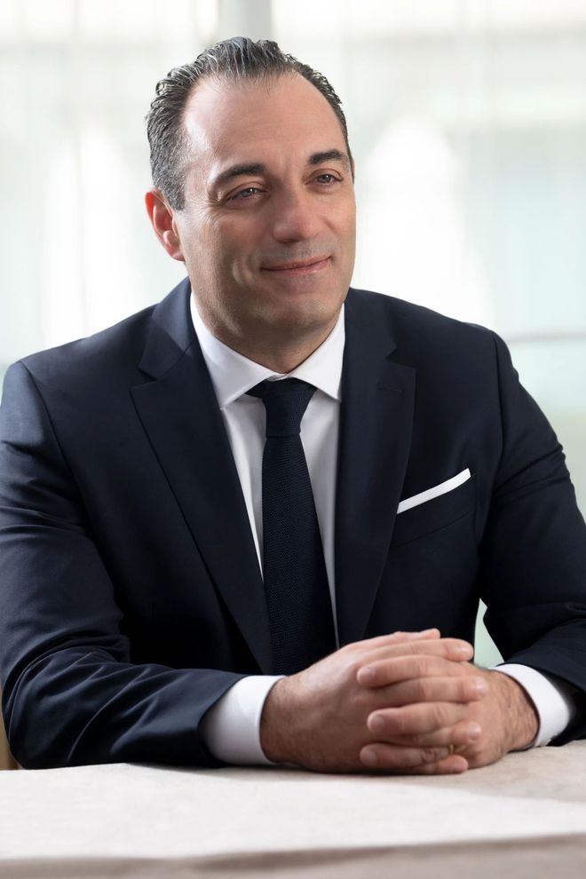 职位空缺半年后, 欧洲汽车巨头 Stellantis 迎来新任 CEO