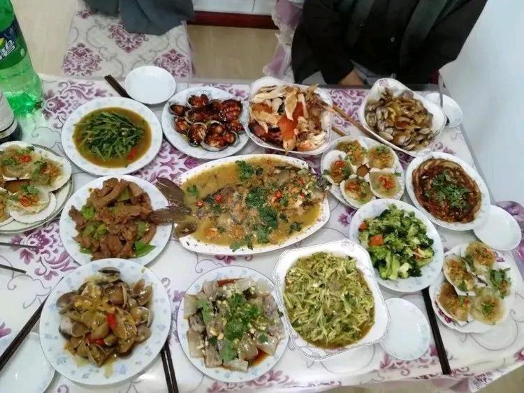 相亲1800元账单引发大战！男子让未看上他的女方付钱，结局反转看呆众人相亲