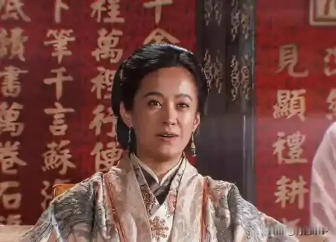 野史记载，马皇后死的时候，原本群臣是准备让朱重八陪葬的，但是后来还是算了，主要是因为群臣觉得朱重八不