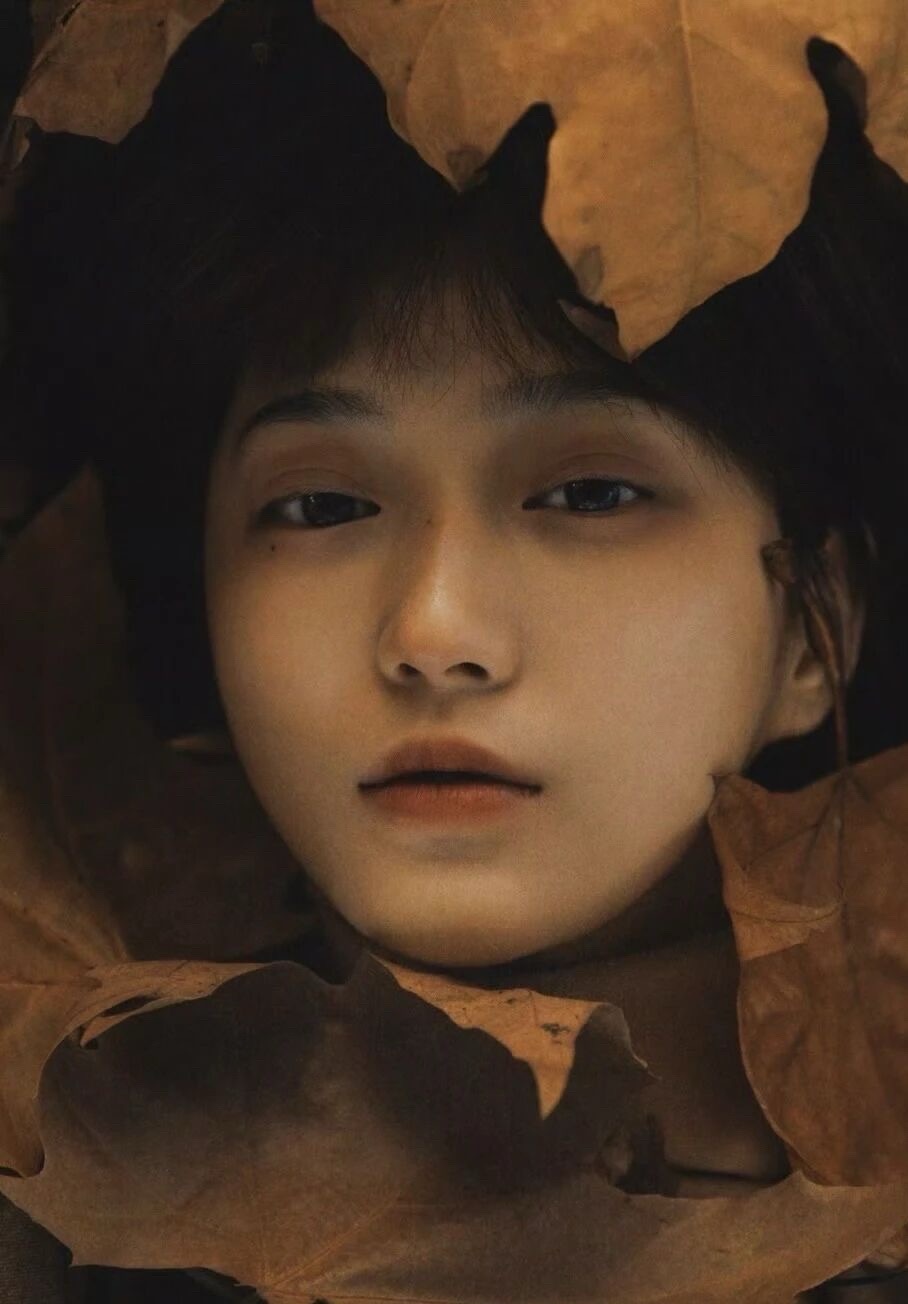 无债就是巨富，健康就是少年。兜有钱，仓有米，腹有诗书，便是山中宰相。身无病，心无