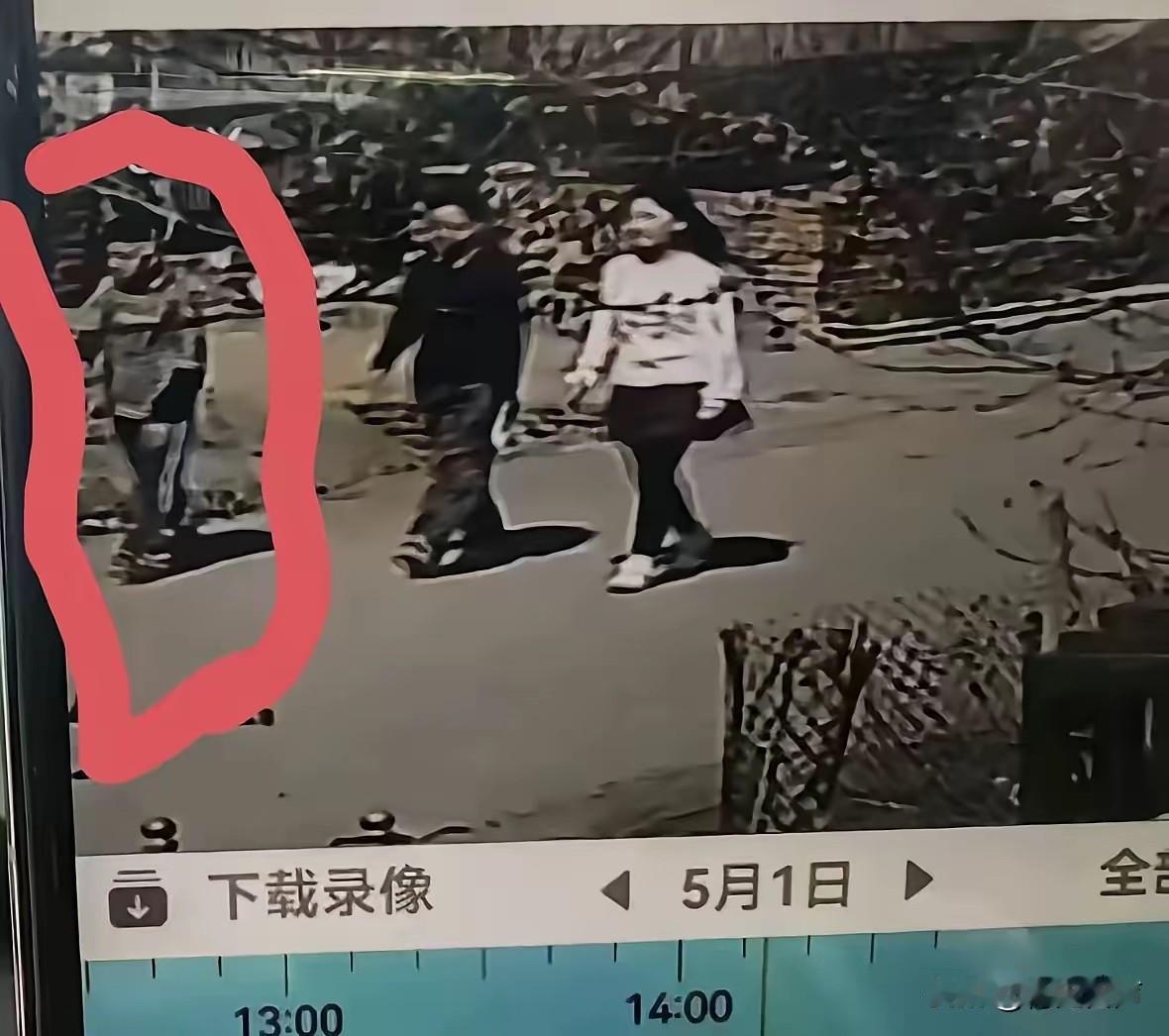 黑龙江绥化遇害的两名女孩，一个是姑姑一个是侄女，村子里人说，二人都是非常懂事、乖