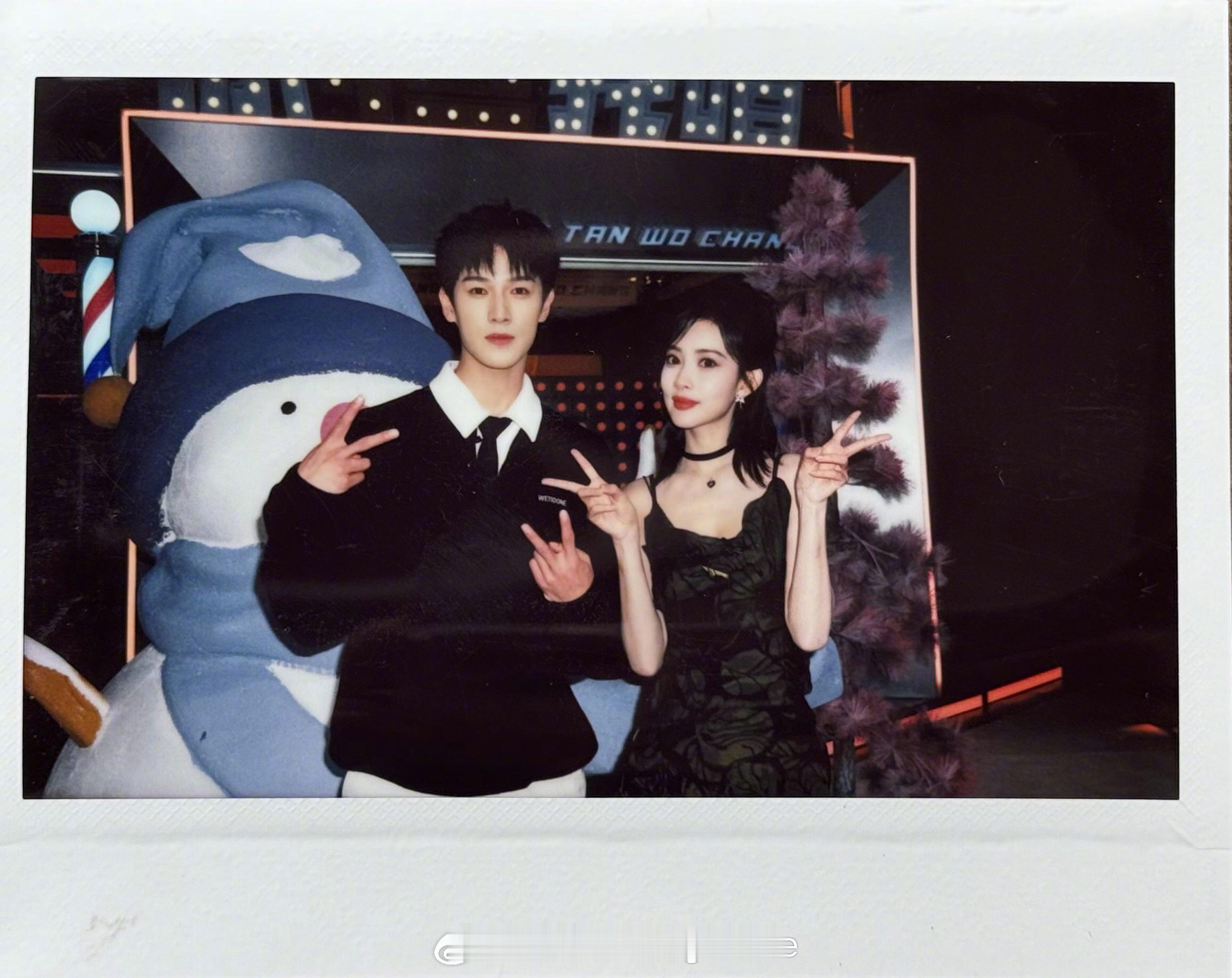 2024年hi6剧宣男女主拍立得合集孟子义李昀锐《九重紫》黄景瑜孙千《冬至》