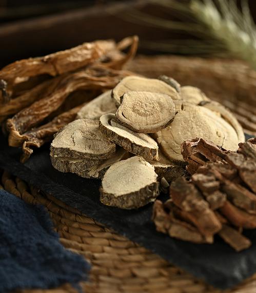 反流性食管炎——送你一张克敌方，方子很妙，但能把“气火痰湿”逐个击破！反流性