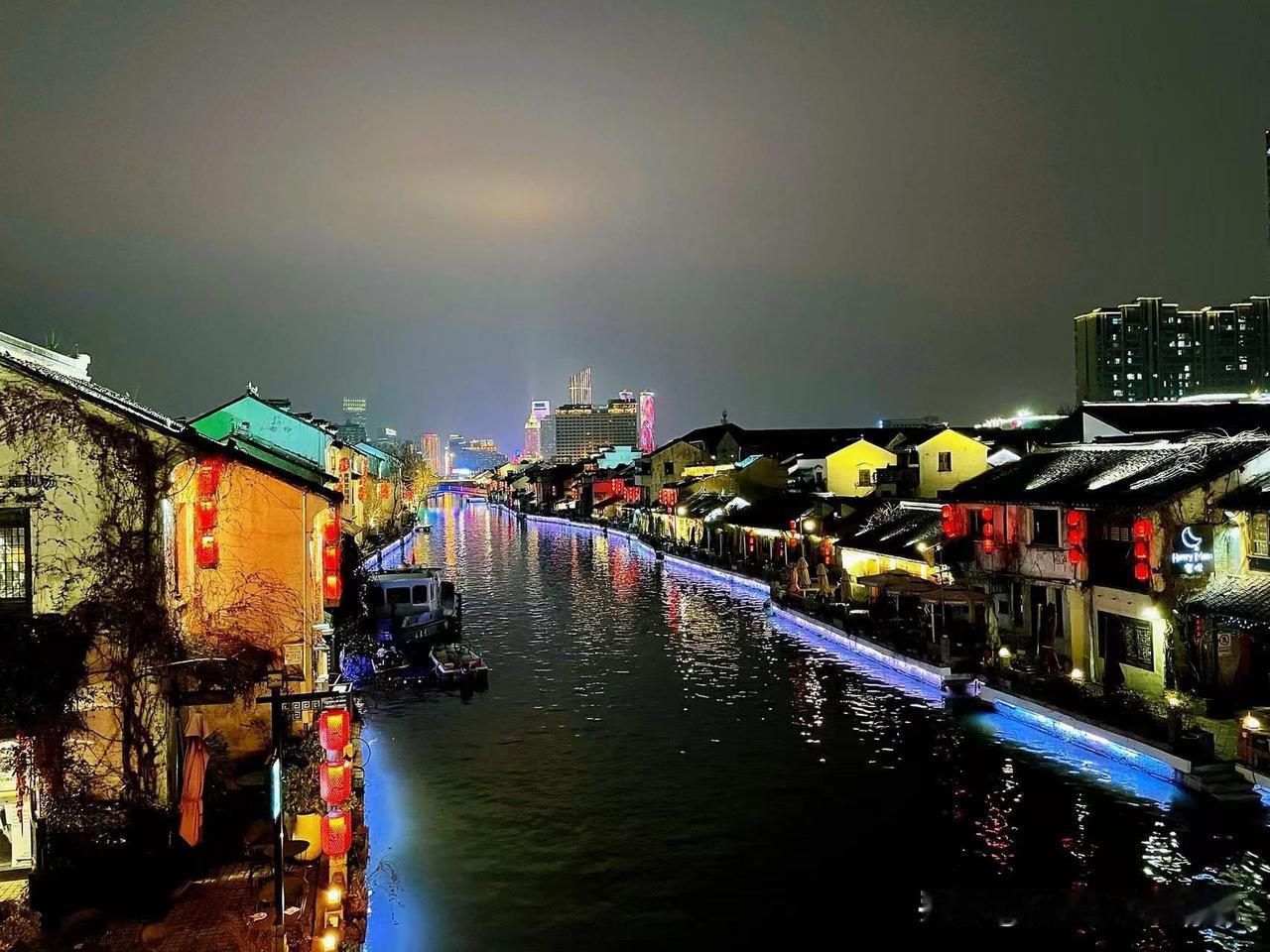 去年我看中了一套房子，标价100万，我出价80万，但房主拒绝了我。今年再次