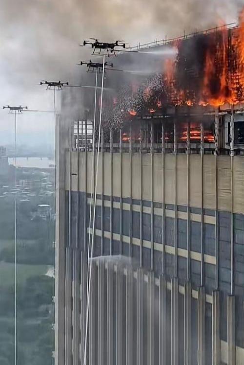 深圳的步伐永远走在世界前面[赞]真没想到，价值上千亿的151米34层“消防专用