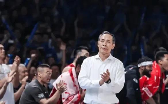 恕我直言！许利民虽然没拿到冠军，但北汽下赛季距离冠军更近！北京男篮不是被广厦本土