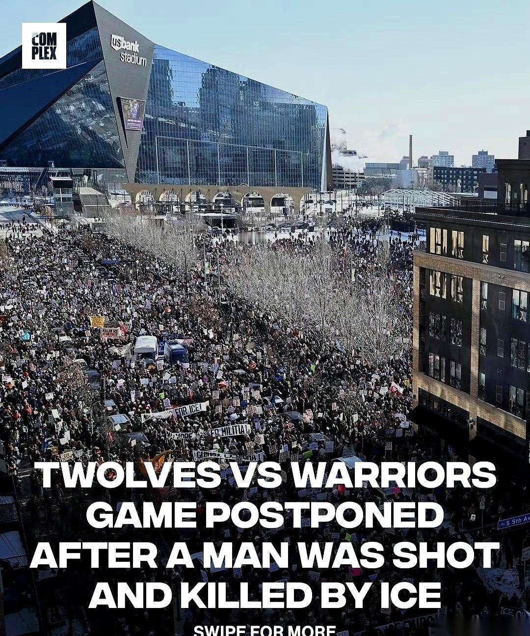 勇士和森林狼这场球，赛前的气氛就不对。球员们热身服都换好了，战术板在休息室里摆