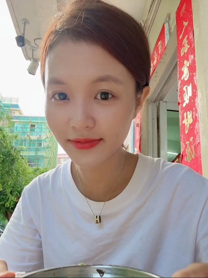 加班通了个宵 吃个早餐 早上的空气真好🍀