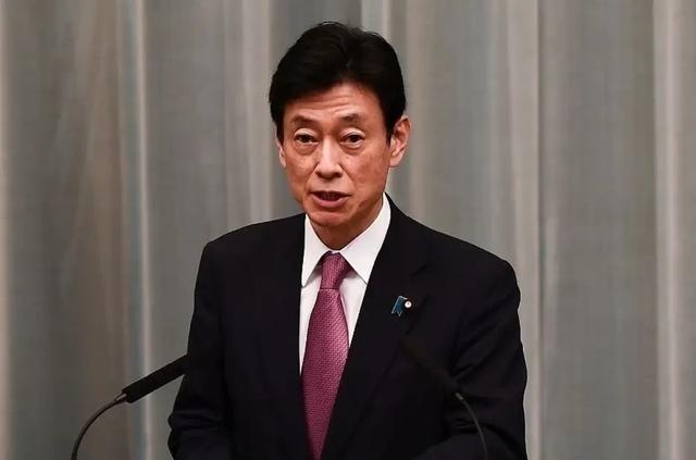 社死现场：日本右翼高官西村康稔北京“顺道”一日游，终于领教了什么叫“冷处理”的最